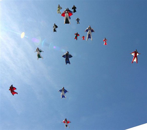 wingsuit1.jpg
