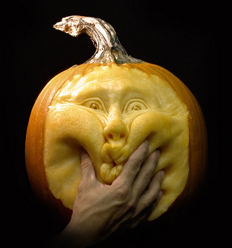 halloween-pumpkin-carvings-by-villafane-studios-1.jpg