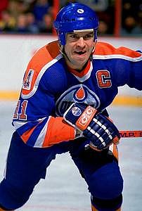 Mark Messier, kanadský útočník, o ktorom ešte bude reč.