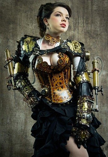 Steampunková móda vyžaruje zvláštny erotický podtón