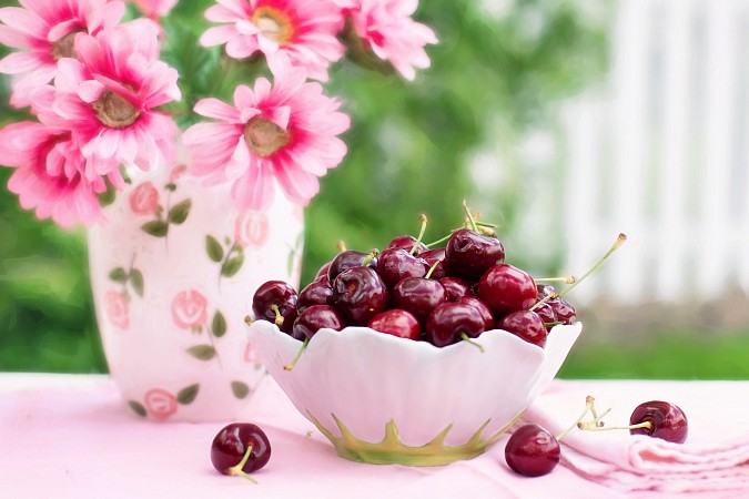 cherries-in-a-bowl-773021-1920.jpg