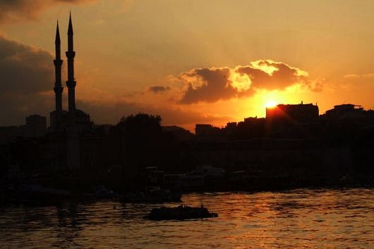 Východ slnka nad Kadiköy
