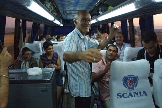 Zábava v iránskom autobuse
