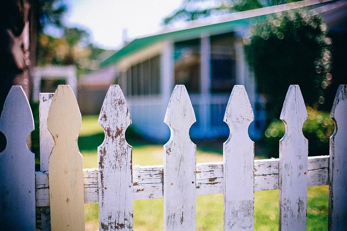 picket-fences-349713-1920.jpg