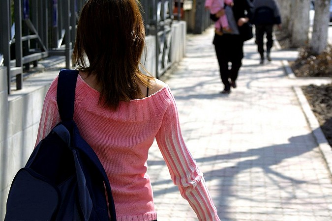 walking-386718-1920.jpg