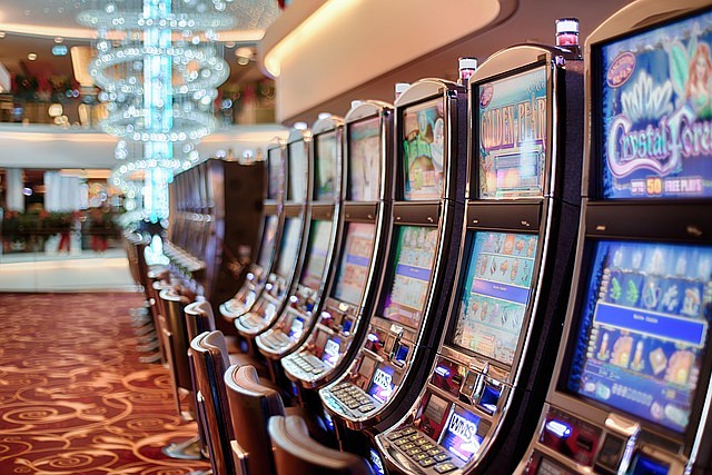 gambling-602976-640.jpg