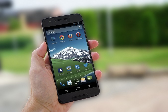 mobile-phone-1572901-1280.jpg