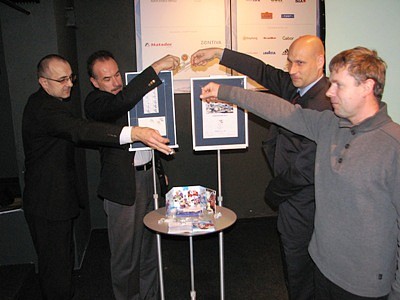 krst-znamky-a-minci-zlava-j.-setnicky-i.-nemecek-m.-vanco-a-p.-uchnar.jpg