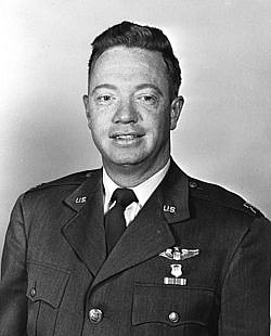 Joseph Kittinger - muž, ktorý to všetko začal