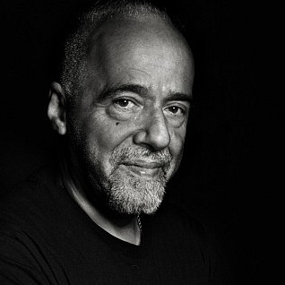 paulo-coelho-f23304.jpg
