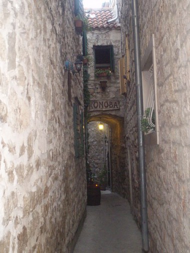 12a.jpg